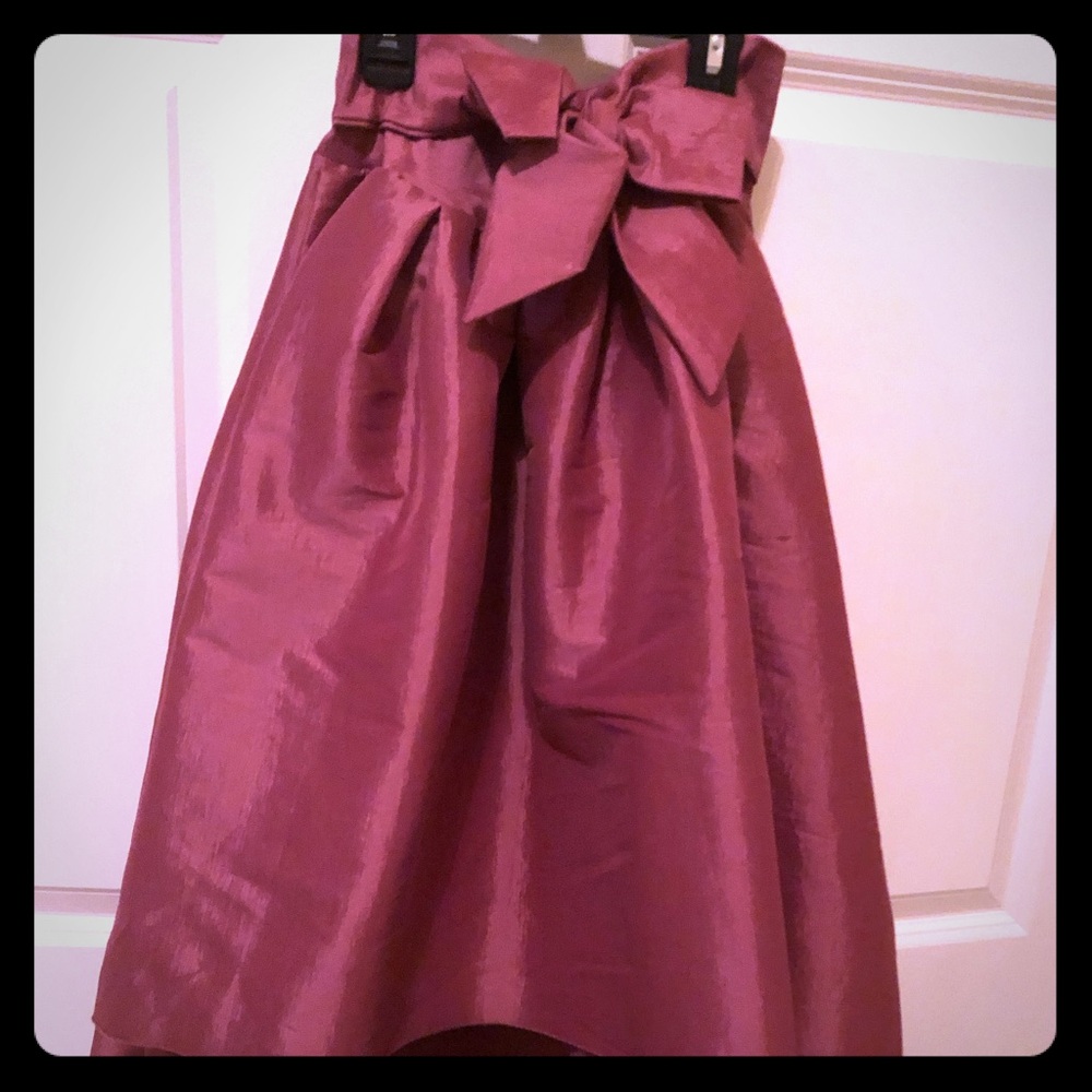 Hi-low bow skirt